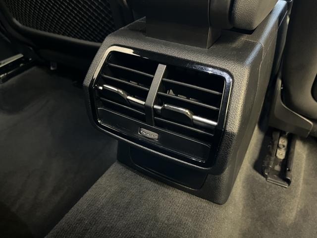 Ｑ３スポーツバック ３５ＴＦＳＩ　Ｓライン　スマートフォンインターフェース　サラウンドビューカメラ　アダプティブクルーズコントロール　レーンアシスト　電動リアゲート　パワーシート　シートヒーター　ハイビームアシスト　ＬＥＤヘッドライト　認中車（32枚目）