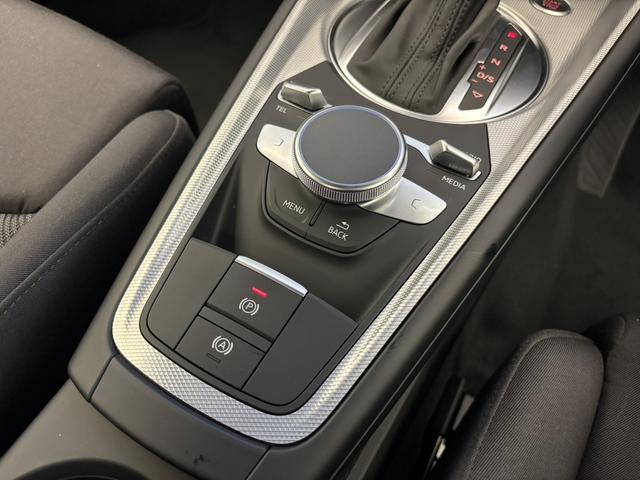 ＴＴクーペ ４０ＴＦＳＩ　スタイルＰＫＧ　コンフォートＰＫＧ　ＯＰ１８ＡＷ　ＬＥＤヘッドライト　　ＴＶチューナー　バックカメラ　パドルシフト　バーチャルコックピット　アドバンストキー　シートヒーター　サイドアシスト　認定中古車（22枚目）