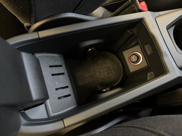 ＴＴクーペ ４０ＴＦＳＩ　スタイルＰＫＧ　コンフォートＰＫＧ　ＯＰ１８ＡＷ　ＬＥＤヘッドライト　　ＴＶチューナー　バックカメラ　パドルシフト　バーチャルコックピット　アドバンストキー　シートヒーター　サイドアシスト　認定中古車（24枚目）