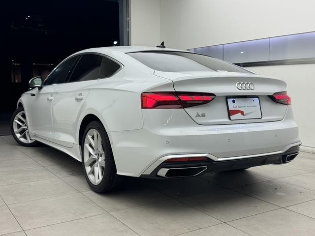 専任の研修を受け熟練したメカニックが大切にご納車整備をさせて頂きます。お客様にご満足・ご納得し、お乗り頂く為にＦｏｒ　Ｎｅｘｔグループの追及は日々続きまｖ