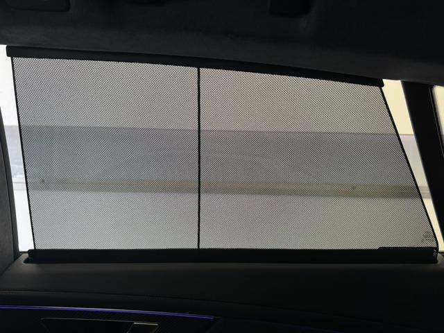 ＲＳ Ｑ８ ベースグレード　カーボン／グロスブラックスタイリングＰＫＧ　パノラマサンルーフ　ＲＳスポーツエキゾーストシステム　Ｐガラ　ブラックルーフレール　ＯＰ２３ＡＷ　ブラックスタイリングＰＫＧ　Ｂａｎｇ＆Ｏｌｕｆｓｅｎ　認中（57枚目）