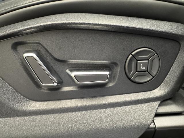 ＲＳ Ｑ８ ベースグレード　レザーシートＰＫＧ　カーボングロスブラックスタイリングＰＫＧ　Ｐガラス　ＯＰ２３ＡＷ　アコースティックガラス　Ｂａｎｇ＆Ｏｌｕｆｓｅｎ　エントリーライト　エアサスペンション　シートエアコン　認中車（28枚目）