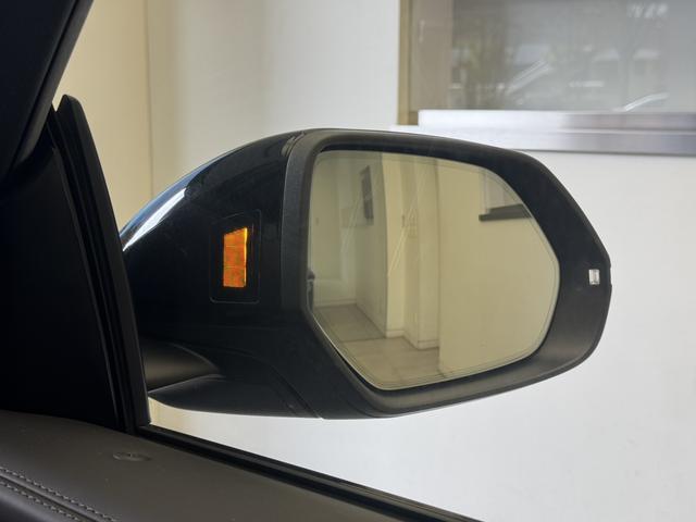 ＲＳ Ｑ８ ベースグレード　レザーシートＰＫＧ　カーボングロスブラックスタイリングＰＫＧ　Ｐガラス　ＯＰ２３ＡＷ　アコースティックガラス　Ｂａｎｇ＆Ｏｌｕｆｓｅｎ　エントリーライト　エアサスペンション　シートエアコン　認中車（45枚目）