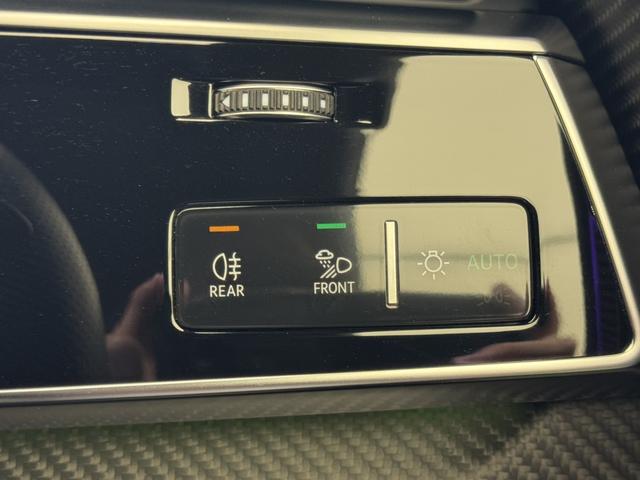 ＲＳ Ｑ８ ベースグレード　レザーシートＰＫＧ　カーボングロスブラックスタイリングＰＫＧ　Ｐガラス　ＯＰ２３ＡＷ　アコースティックガラス　Ｂａｎｇ＆Ｏｌｕｆｓｅｎ　エントリーライト　エアサスペンション　シートエアコン　認中車（50枚目）