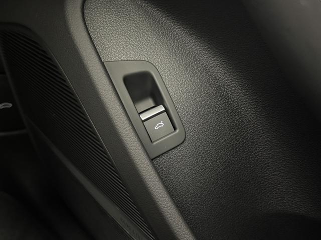 ＲＳ Ｑ８ ベースグレード　レザーシートＰＫＧ　カーボングロスブラックスタイリングＰＫＧ　Ｐガラス　ＯＰ２３ＡＷ　アコースティックガラス　Ｂａｎｇ＆Ｏｌｕｆｓｅｎ　エントリーライト　エアサスペンション　シートエアコン　認中車（53枚目）