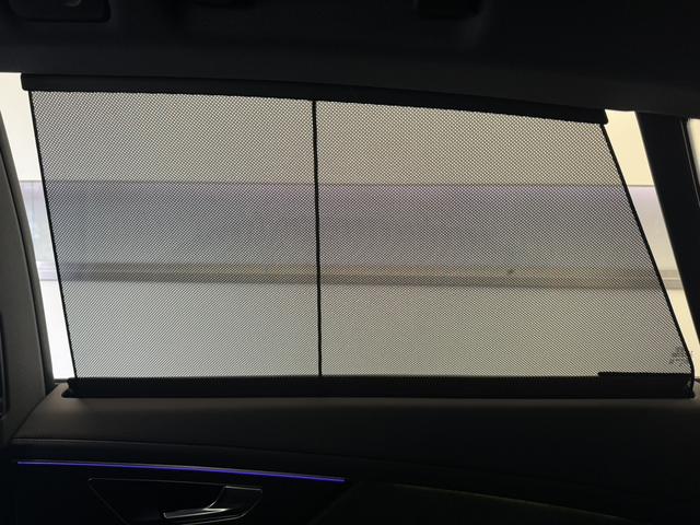 ＲＳ Ｑ８ ベースグレード　レザーシートＰＫＧ　カーボングロスブラックスタイリングＰＫＧ　Ｐガラス　ＯＰ２３ＡＷ　アコースティックガラス　Ｂａｎｇ＆Ｏｌｕｆｓｅｎ　エントリーライト　エアサスペンション　シートエアコン　認中車（56枚目）