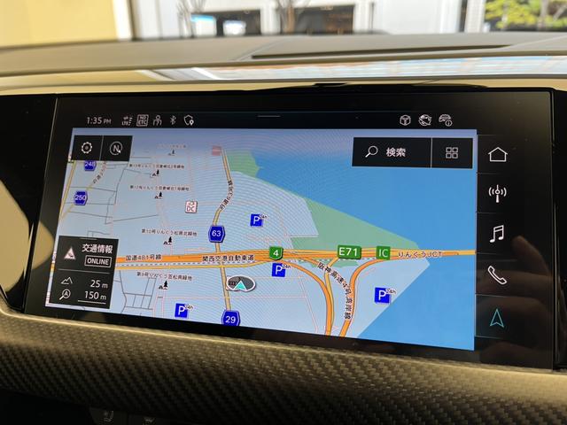 ＲＳ ｅ－トロンＧＴ ベースグレード　カーボンＰＫＧ　テクノロジーＰＫＧ　ＲＳデザインＰＫＧレッド　ＯＰ２１ＡＷ　ダイナミックＰＫＧプラス　赤キャリパー　シートエアコン　ファインナッパレザー　Ｂａｎｇ＆Ｏｌｕｆｓｅｎ　マトリクス　認中車（13枚目）