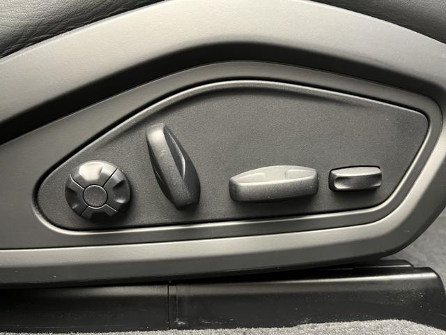 ＲＳ ｅ－トロンＧＴ ベースグレード　カーボンＰＫＧ　テクノロジーＰＫＧ　ＲＳデザインＰＫＧレッド　ＯＰ２１ＡＷ　ダイナミックＰＫＧプラス　赤キャリパー　シートエアコン　ファインナッパレザー　Ｂａｎｇ＆Ｏｌｕｆｓｅｎ　マトリクス　認中車（27枚目）