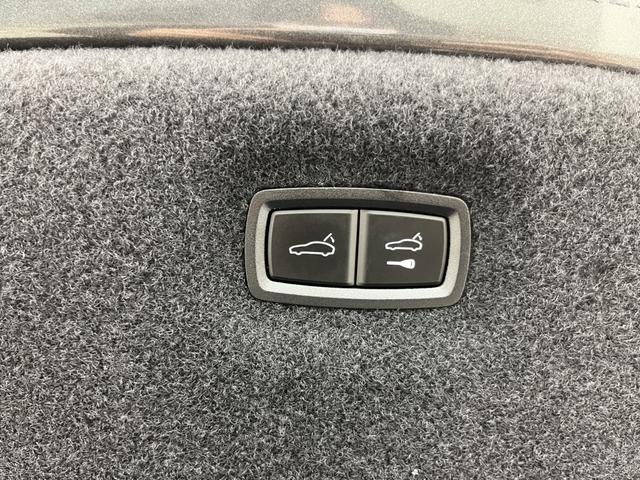 ＲＳ ｅ－トロンＧＴ ベースグレード　カーボンＰＫＧ　テクノロジーＰＫＧ　ＲＳデザインＰＫＧレッド　ＯＰ２１ＡＷ　ダイナミックＰＫＧプラス　赤キャリパー　シートエアコン　ファインナッパレザー　Ｂａｎｇ＆Ｏｌｕｆｓｅｎ　マトリクス　認中車（56枚目）