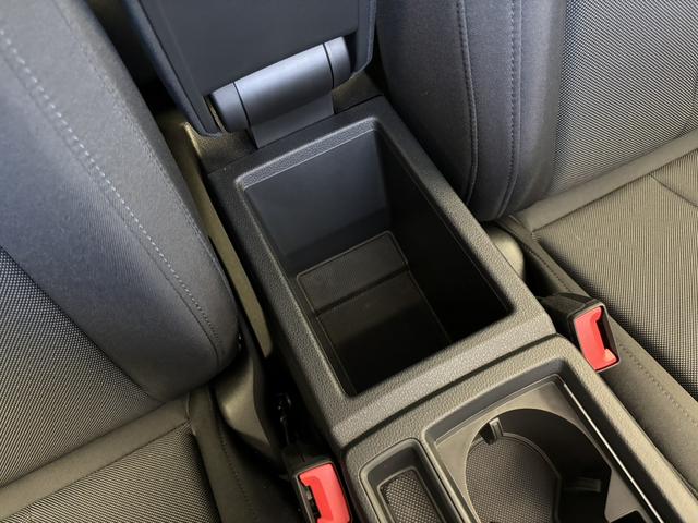 ���Ђł͐��K�f�B�[���[�X�̒��ł����w�̍݌ɑ䐔���������܂��B�l�X�Ȏԗ��������������Ƃ��o���܂��̂ł��C�y�ɂ��⍇�����������܂��B