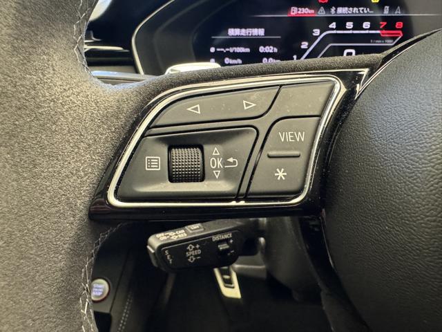 AUDI RS4 AVANT BASE GRADE