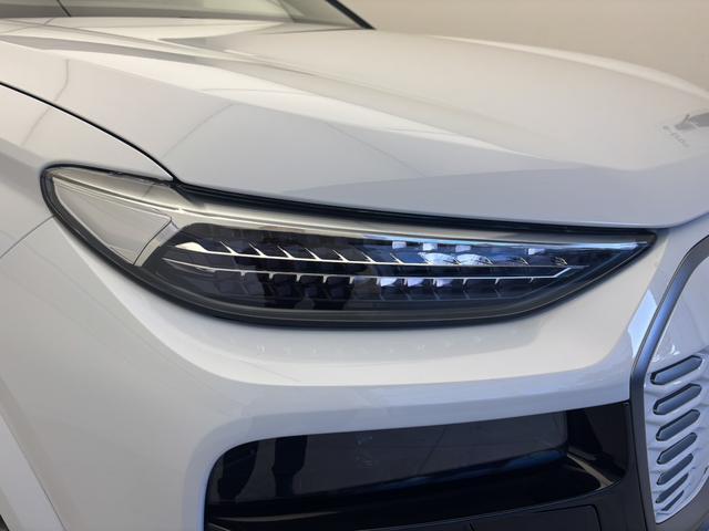 Ｑ６ ｅ－トロン クワトロ　アドバンスド　Ｓラインパッケージ　テクノロジーＰＫＧ　ＳｌｉｎｅＰＫＧ　ファンクションＰＫＧ　ＯＰ２０ＡＷ　Ｂａｎｇ＆Ｏｌｕｆｓｅｎ　レザー＆シートヒーター　ＭＭＩ　ｅｘｐｅｒｉｅｎｃｅ　ｐｒｏ　Ｗエアコン　パワーシート　認定中古車（33枚目）