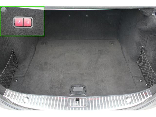 S63 4マチック ロング ワンオーナー ダイナミックパッケージ デジーノメタライズドアッシュドウッドパネル シーシェルグレーレザーシート ナイトビューアシスト 360度カメラ レーダーセーフティ ヘッドアップディスプレイ(18枚目)