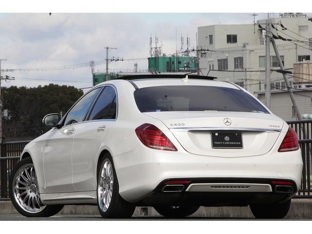 S400ハイブリッド ユーザー様下取 AMGライン カールソン20インチホイール オレンジゴールドキャリパー 360度カメラ ヘッドアップディスプレイ パノラミックスライディングルーフ パワートランク(5枚目)
