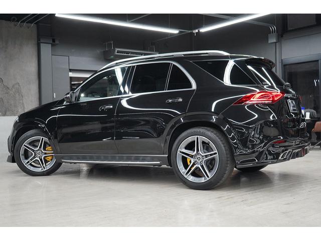 ＧＬＥ ＧＬＥ４００ｄ　４マチックスポーツ　当社管理ユーザー様下取り車　ＷＡＬＤエアロ　白黒レザーシート　ＧＬＳ専用２１インチホイール　純正パナメリカーナグリル　イエローキャリパー　ベンチレーター　パノラマルーフ　ＨＯＴ＆ＣＯＯＬホルダー（12枚目）