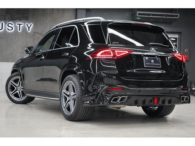 ＧＬＥ ＧＬＥ４００ｄ　４マチックスポーツ　当社管理ユーザー様下取り車　ＷＡＬＤエアロ　白黒レザーシート　ＧＬＳ専用２１インチホイール　純正パナメリカーナグリル　イエローキャリパー　ベンチレーター　パノラマルーフ　ＨＯＴ＆ＣＯＯＬホルダー（13枚目）