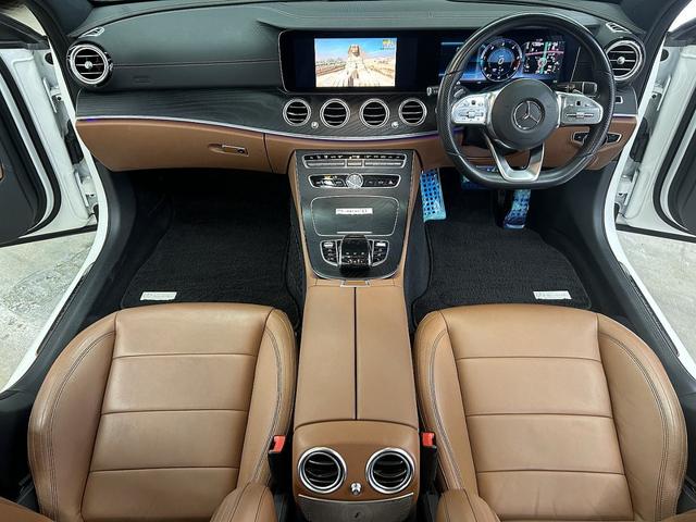 Eクラスステーションワゴン E220d ステーションワゴンローレウスエディション 1オーナー ブラウンレザー パノラマルーフ エクスクルーシブPKG 新品パナメリカーナグリル ブルメスターサウンド エアバランスPKG AMG19インチAW シートヒーター パワートランク(2枚目)