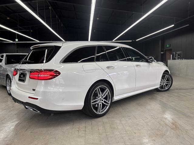 Eクラスステーションワゴン E220d ステーションワゴンローレウスエディション 1オーナー ブラウンレザー パノラマルーフ エクスクルーシブPKG 新品パナメリカーナグリル ブルメスターサウンド エアバランスPKG AMG19インチAW シートヒーター パワートランク(16枚目)