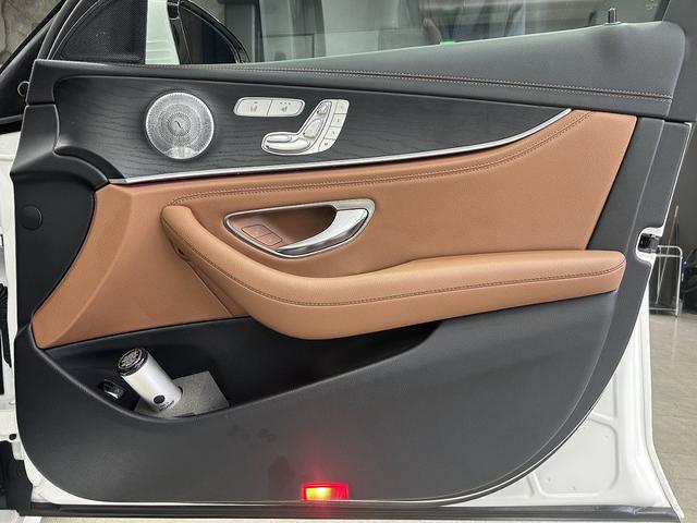 Eクラスステーションワゴン E220d ステーションワゴンローレウスエディション 1オーナー ブラウンレザー パノラマルーフ エクスクルーシブPKG 新品パナメリカーナグリル ブルメスターサウンド エアバランスPKG AMG19インチAW シートヒーター パワートランク(29枚目)