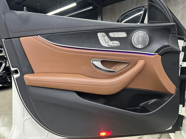 Eクラスステーションワゴン E220d ステーションワゴンローレウスエディション 1オーナー ブラウンレザー パノラマルーフ エクスクルーシブPKG 新品パナメリカーナグリル ブルメスターサウンド エアバランスPKG AMG19インチAW シートヒーター パワートランク(31枚目)