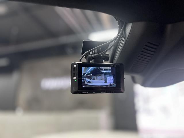 Eクラスステーションワゴン E220d ステーションワゴンローレウスエディション 1オーナー ブラウンレザー パノラマルーフ エクスクルーシブPKG 新品パナメリカーナグリル ブルメスターサウンド エアバランスPKG AMG19インチAW シートヒーター パワートランク(54枚目)