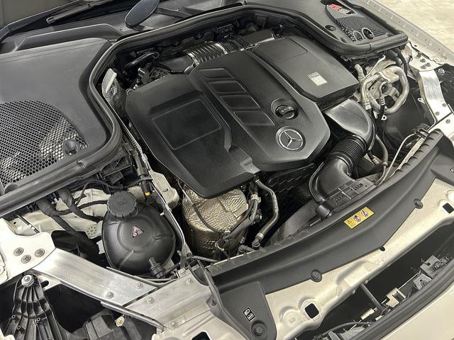 Eクラスステーションワゴン E220d ステーションワゴンローレウスエディション 1オーナー ブラウンレザー パノラマルーフ エクスクルーシブPKG 新品パナメリカーナグリル ブルメスターサウンド エアバランスPKG AMG19インチAW シートヒーター パワートランク(55枚目)