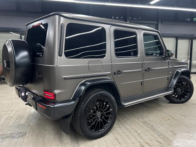 Gクラス  40台限定車  ストロンガーザンタイムエディション モンツァグレーマグノ AMGライン ラグジュアリーPKG アダプティブダンピングシステム ナイトパッケージマグノ サンルーフ ベンチレーター(16枚目)