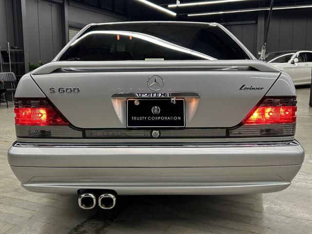 Sクラス S500L ロリンザーエアロ 18インチAW サンルーフ 黒革 スモークテール 社外ステアリング (純正テールレンズ ホイールステアリングあり) アルパインナビ 左ハンドル シートヒーター(15枚目)