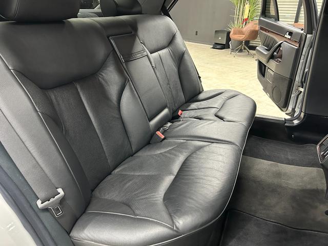 Sクラス S500L ロリンザーエアロ 18インチAW サンルーフ 黒革 スモークテール 社外ステアリング (純正テールレンズ ホイールステアリングあり) アルパインナビ 左ハンドル シートヒーター(38枚目)