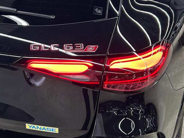GLC GLC63 S E パフォーマンス 新車保証R9年7月まで 1オーナー パノラマルーフ AMGパフォーマンスステアリング AMGカーボンファイバーインテリア AMG21インチAW MBUX ARナビゲーション ブルメスターサウンド(33枚目)
