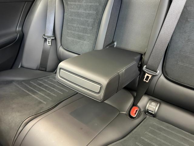 MERCEDES BENZ C-CLASS STATIONWAGON C220D STATIONWAGON AVANTGARDE AMG LINE PACKAGE