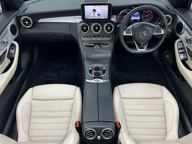 Cクラス C180カブリオレスポーツ ホワイトレザー 青幌 43仕様 S.D.Fマフラー レザーエクスクルーシブPKG レッドキャリパー ディクセル低ダストパッド パナメリカーナグリル トランクスポイラー カーボン調ミラーカバー(19枚目)