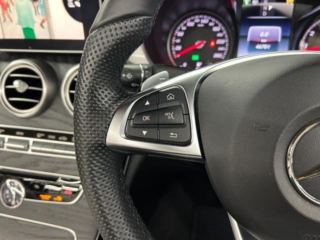 Cクラス C180カブリオレスポーツ ホワイトレザー 青幌 43仕様 S.D.Fマフラー レザーエクスクルーシブPKG レッドキャリパー ディクセル低ダストパッド パナメリカーナグリル トランクスポイラー カーボン調ミラーカバー(27枚目)