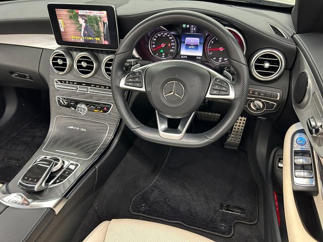 Cクラス C180カブリオレスポーツ ホワイトレザー 青幌 43仕様 S.D.Fマフラー レザーエクスクルーシブPKG レッドキャリパー ディクセル低ダストパッド パナメリカーナグリル トランクスポイラー カーボン調ミラーカバー(42枚目)