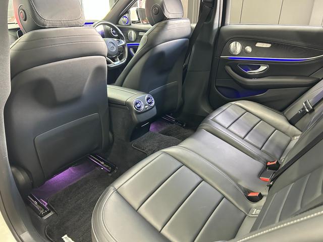 Ｅクラス Ｅ２００　アバンギャルド　スポーツ　レザーエクスクルーシブパッケージ　アンビエントルーバー　３Ｄツイーター　オレンジゴールドキャリパー　クランツ低ダストブレーキパッド　ブルメスターサウンド　シートヒーター　パワートランク（44枚目）