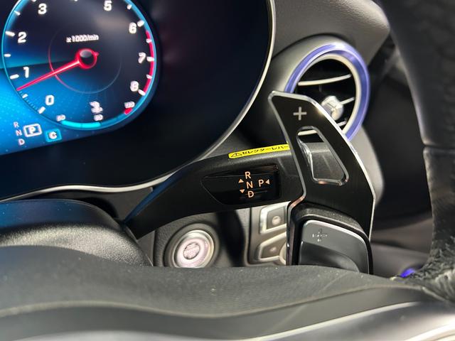 Cクラス C180クーペ スポーツ レザーエクスクルーシブPKG パノラミックスライディングルーフ 後期型 ワンオフマフラー 63仕様ディフューザーカッター キャリパー塗装 パナメリカーナグリル エアバランスパッケージ 純正マフラーあり(35枚目)