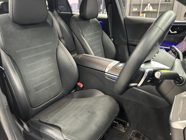 ■ハーフレザーシートを装備しております！シートヒーターも装備しております！■とても綺麗に保たれております！■