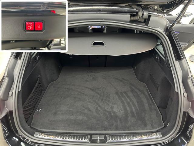 ■パワーオートテールゲートを装備しておりますので、誰でも楽々トランクの開閉が行えます■トランクは広いので使い勝手もいいですね■バックカメラを装備しておりますので、後退時や駐車時に便利にお使い頂けます■