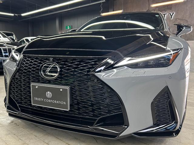 ＩＳ ＩＳ３００　ＦスポーツモードブラックＩＩＩ　１オーナー室内保管　ＴＲＤエアロ　ＴＲＤスポーツマフラー　ボンネット　ルーフメーカーＯＰカラー　サンルーフ　寒冷地仕様　ＲＥＡＬカーボンステアリング（純正あり）　オレンジキャリパー　パノラミックビュー（27枚目）