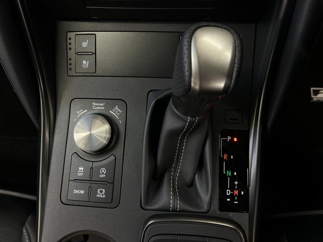 ＩＳ ＩＳ３００　ＦスポーツモードブラックＩＩＩ　１オーナー室内保管　ＴＲＤエアロ　ＴＲＤスポーツマフラー　ボンネット　ルーフメーカーＯＰカラー　サンルーフ　寒冷地仕様　ＲＥＡＬカーボンステアリング（純正あり）　オレンジキャリパー　パノラミックビュー（50枚目）