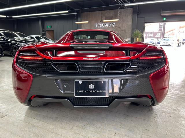 ６５０Ｓ スパイダー　車両リフトシステム　エリートペイント　カーボンエクステリアアップグレード　インテリアアップグレード　カーボンサイドインテーク　カーボンエンジンカバー　カーボンレースシート　アルカンタラステアリング（13枚目）