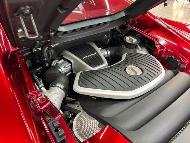 ６５０Ｓ スパイダー　車両リフトシステム　エリートペイント　カーボンエクステリアアップグレード　インテリアアップグレード　カーボンサイドインテーク　カーボンエンジンカバー　カーボンレースシート　アルカンタラステアリング（21枚目）