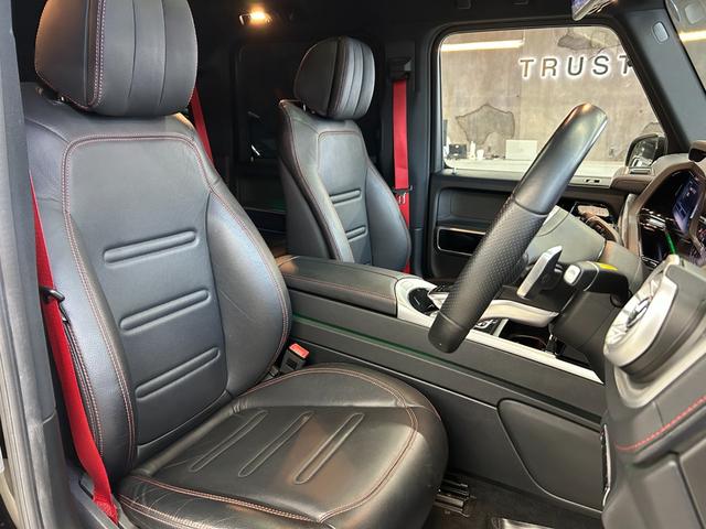 Ｇクラス Ｇ３５０ｄ　ＡＭＧライン　ＡＭＧライン　ラグジュアリーＰＫＧ　アダプティブダンピングシステム　ブラック塗装済みＡＭＧ２０インチＡＷ　ブルメスターサウンド　サンルーフ　デジタルインナーミラー　シートヒーター　パワーシート（21枚目）