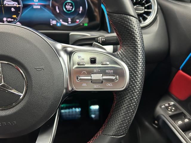 GLB GLB200d 4マチックAMGレザエクスクルシブP 新車保証 AMGライン AMGレザーエクスクルーシブパッケージ 赤×黒レザー パノラミックスライディングルーフ アドバンスドパッケージ GLB45仕様 パナメリカーナグリル 4本出しマフラーカッター(36枚目)