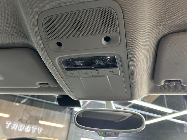 Ａ３セダン １．４ＴＦＳＩシリンダーオンデマンド　Ｓラインパッケージ　ブラウンレザーシート　レイズ１９インチＡＷ　レザーパッケージ　ローダウン　パワーシート　シートヒーター　プッシュスタート　スマートキー　バックカメラ　フルセグＴＶ（50枚目）