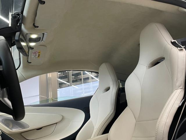 ＧＴ リュクス　プレミアム＆プラクティカリパック　ＭＳＯペイント／スポ－ツエキゾ－スト／１５スポ－ク鍛造ホイ－ル／車両リフト／アダプティブＬＥＤヘッドライト／Ｂ＆Ｗ１２スピーカーオーディオシステム／プライバシ－ガラス／グロスブラックル－フ（22枚目）