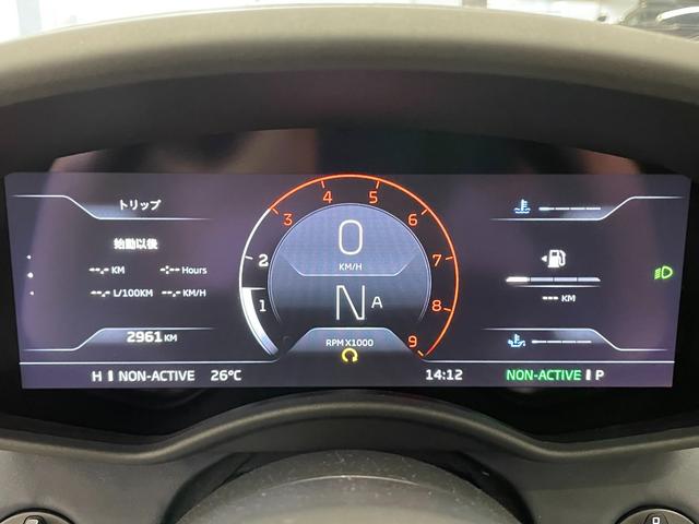 ＧＴ リュクス　プレミアム＆プラクティカリパック　ＭＳＯペイント／スポ－ツエキゾ－スト／１５スポ－ク鍛造ホイ－ル／車両リフト／アダプティブＬＥＤヘッドライト／Ｂ＆Ｗ１２スピーカーオーディオシステム／プライバシ－ガラス／グロスブラックル－フ（25枚目）