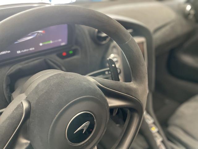 ７２０Ｓスパイダー 　認定中古車保証１年付　左ハンドル　サロス　エリ－トペイント　スポ－ツエキゾ－スト　ポリッシュキャリパー　５ポークライトウェイト鍛造ホイール　リヤビュ－カメラ　車輛リフト　ＭＳＯカーボンパドルシフト（35枚目）