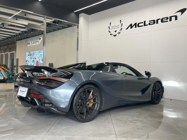 ７２０Ｓスパイダー ベースグレード　カーボンフロント＆リアフェンダーエアーインテーク／ＭＳＯ　Ｄｅｆｉｎｅｄカーボンリアデッキ＆エンジンカバー／電動メモリーシート＆シートヒーター／エレクトロクロミックルーフ／カーボンインテリアコンポーネ（13枚目）