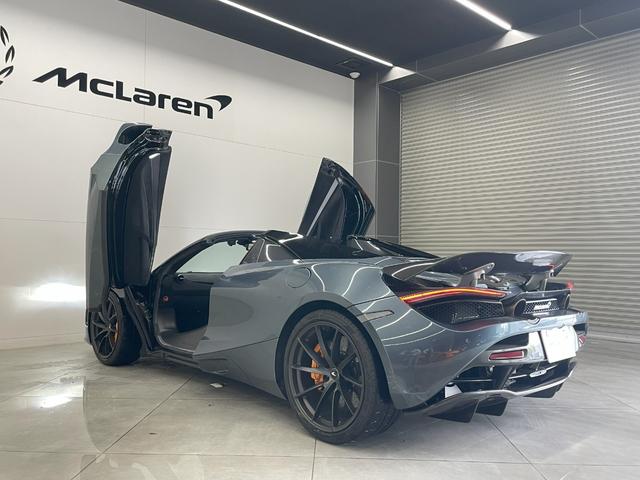 ７２０Ｓスパイダー ベースグレード　カーボンフロント＆リアフェンダーエアーインテーク／ＭＳＯ　Ｄｅｆｉｎｅｄカーボンリアデッキ＆エンジンカバー／電動メモリーシート＆シートヒーター／エレクトロクロミックルーフ／カーボンインテリアコンポーネ（17枚目）